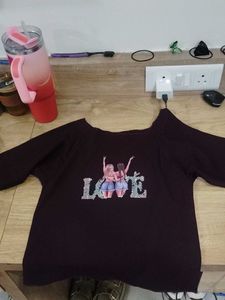 Maroon Graphic Print Sweatshirt