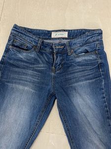 its a boot cut jeans size 8 can be suitable for 28