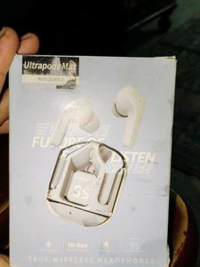 Wireless Earbuds with Charging Case