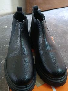 Black Leather Chelsea Boots