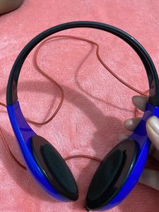 Headphone And Manicure Set