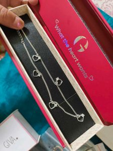GIVA Heart Charm Anklet