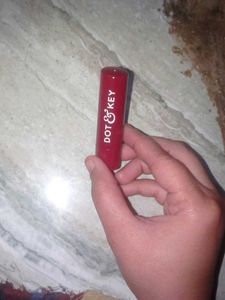 Dot & Key Lipstick lipbalm cheery shade with spf 5