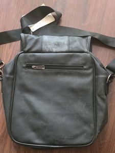 Carlos Crossbody Bag leather