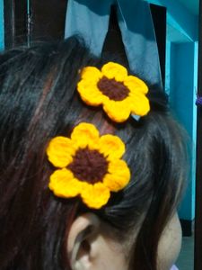 Cute crochet Hairclips 🌻
