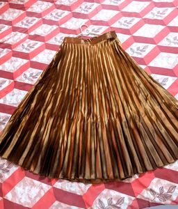 ❤️‍🔥Elegant Metalic Brown Pleated Skirt ❤️‍🔥