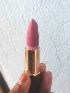 Oriflame GG Iconic Matte Lipstick SPF 15