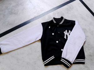 Y2k Trendy Jacket 🖤