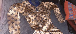 lehnga skirt only one time used. bust 38