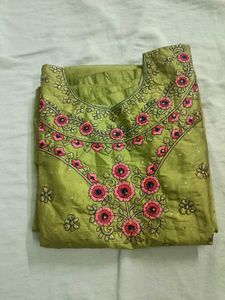 Green Embroidered Kurta anarkali styl