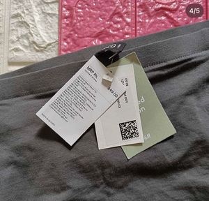 H&amp;M Gray Off-Shoulder Top