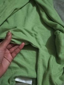 Green Long Sleeve Top