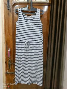 🇳🇿💫♥️ Beautiful Striped Casual Dress