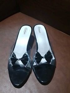 Trendy  Black Colour With Cute Bow Heals