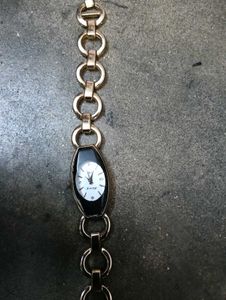 Elegant Women&#39;s Watch