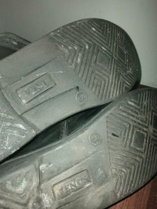 Black Shoe