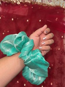 Jumbo Scrunchie 🥰