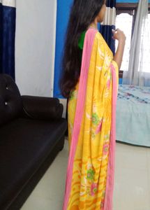Free Earring With This Saree