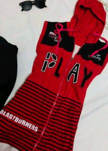 Red Sleeveless Y2K Top