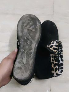 Black Colour Used Boots