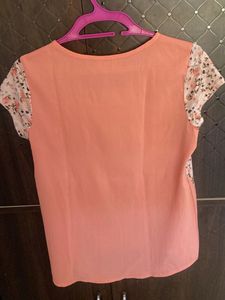 Floral Print Tee - Peach Trim