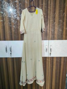 Elegant Embroidered Kurta