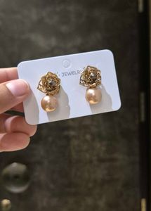 Golden Flower Pearl Earrings
