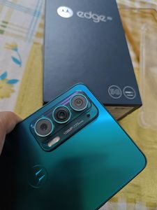 Motorola Edge 20