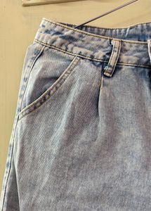 Vintage Light Wash Mom Jeans