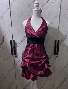 Gangsta&#39;licious Satin poufy mini dress-le Chateau