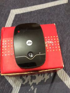 Jio Wi-Fi M2 Black
