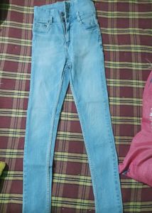 Light Wash Skinny Jeans