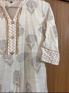 Beautiful Linen Anarkali