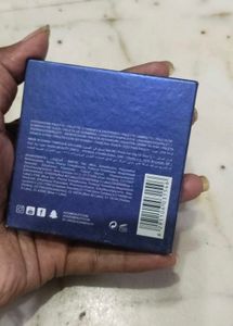 Huda Beauty Sapphire Obsessions