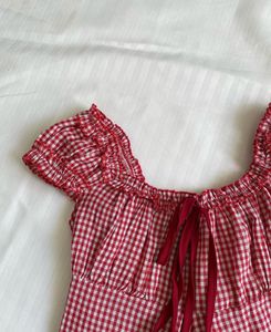 Red gingham rose top ❤️🌹