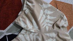 Women Printed V-neck Top