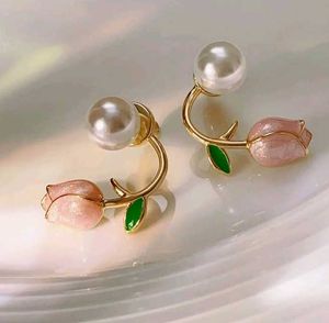 🌷Tulips Pearl Earrings🌷