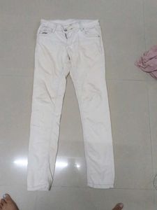 Off-White Skinny Jeans