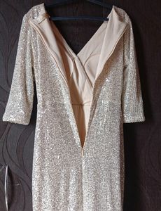 WOMAN SEQUIN MERMAID GOWN