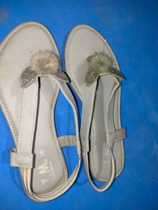 Grey Flat Slipper And Marron Jutti (Combo)