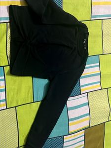 Black Long Sleeve sweatshirt