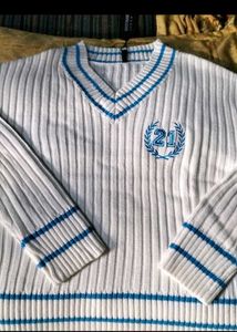 Trendy White Sweater
