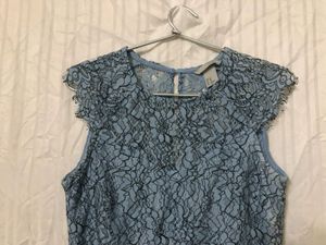 H&amp;M Blue Lace Top - Size