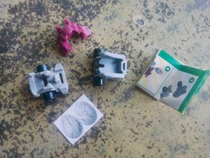 Kinder Joy AR Dino Racer Toy