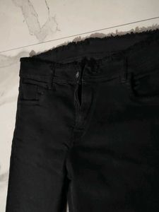Zara Black Distressed Jeans