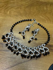 Elegant Crystal &amp; Black Bead Statement Necklace Se