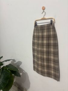 Back Slit Plaid Skirt