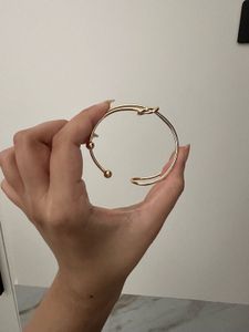 Gold Knot Bracelet
