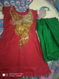 maroon colour party were suit