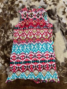 Patterned Sleeveless Top